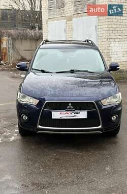 Внедорожник / Кроссовер Mitsubishi Outlander XL 2012 в Запорожье