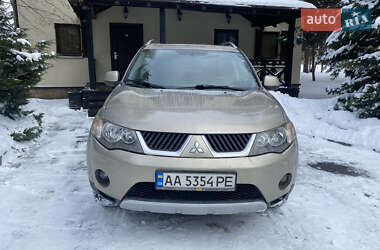 Внедорожник / Кроссовер Mitsubishi Outlander XL 2007 в Киеве