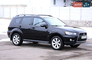 Позашляховик / Кросовер Mitsubishi Outlander XL 2012 в Вінниці