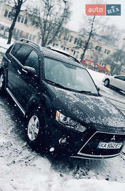 Позашляховик / Кросовер Mitsubishi Outlander XL 2010 в Львові