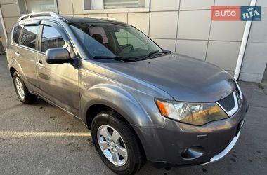 Позашляховик / Кросовер Mitsubishi Outlander XL 2008 в Одесі