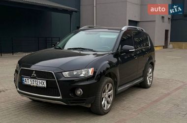 Позашляховик / Кросовер Mitsubishi Outlander XL 2010 в Івано-Франківську