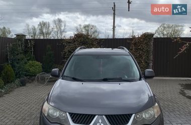 Внедорожник / Кроссовер Mitsubishi Outlander XL 2007 в Киеве