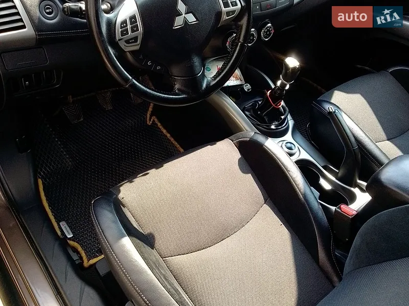 MITSUBISHI OUTLANDER 2012 VIN JMBXJCW1WCF008999 фото оголошення 37 з 82