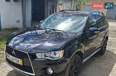 Внедорожник / Кроссовер Mitsubishi Outlander XL 2012 в Тернополе