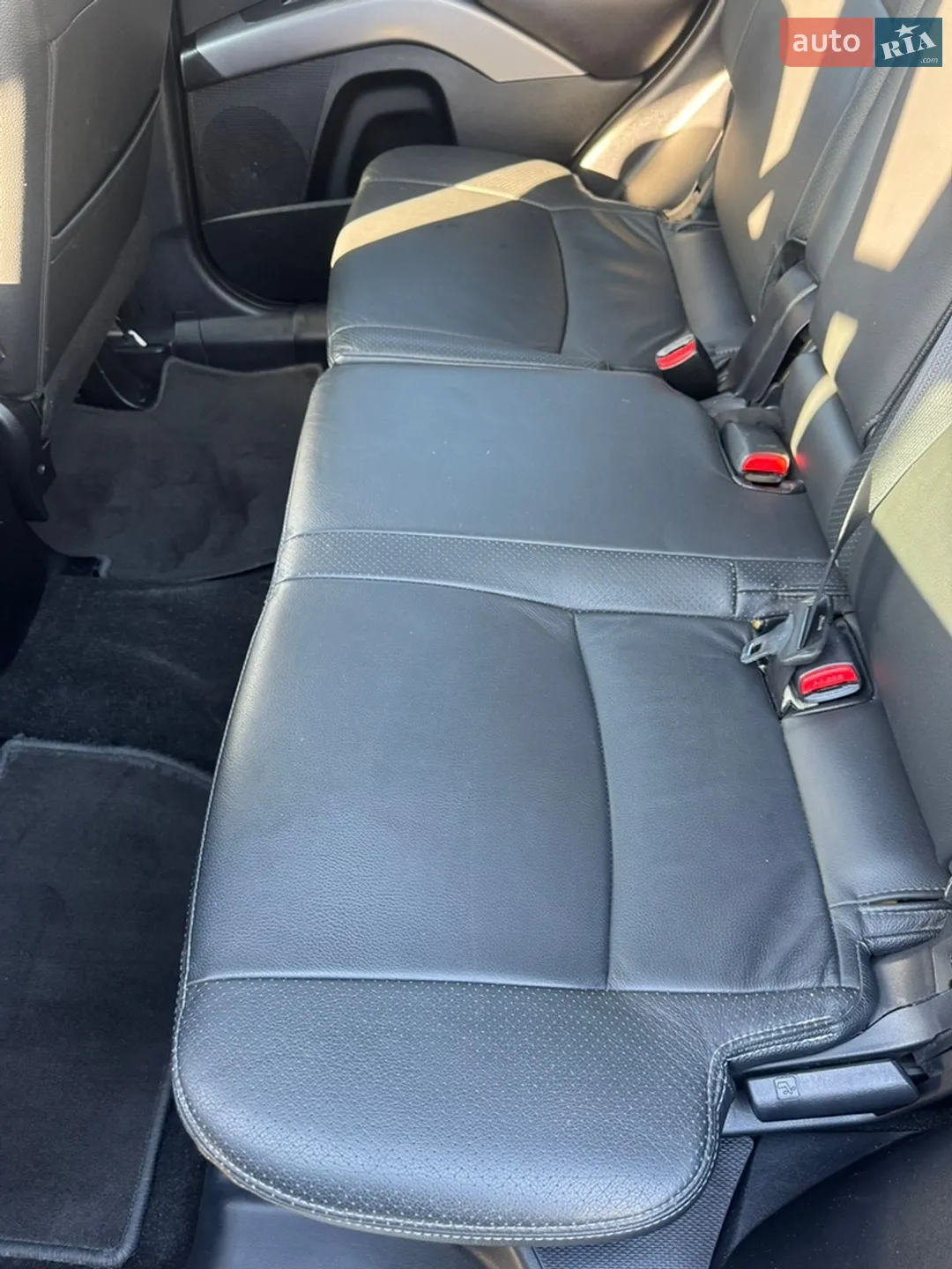 2012 Mitsubishi Outlander - мініатюра 14
