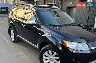Внедорожник / Кроссовер Mitsubishi Outlander XL 2008 в Киеве