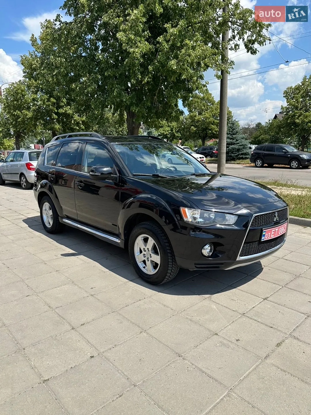 2012 Mitsubishi Outlander - фото 1