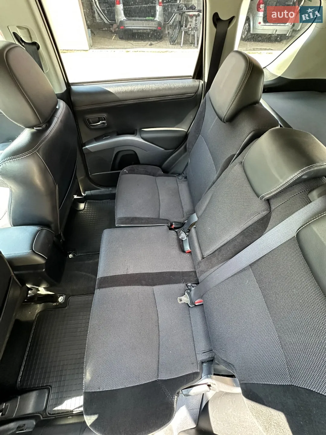 2012 Mitsubishi Outlander - мініатюра 20