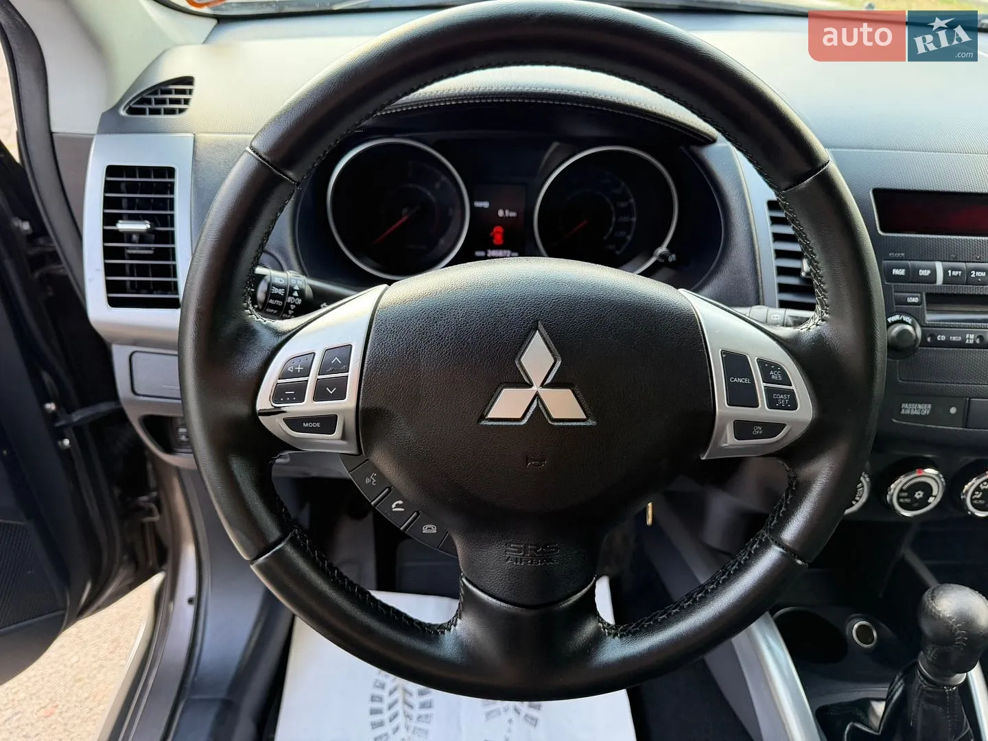 2011 Mitsubishi Outlander - мініатюра 24