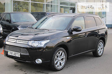 Mitsubishi Outlander 2016