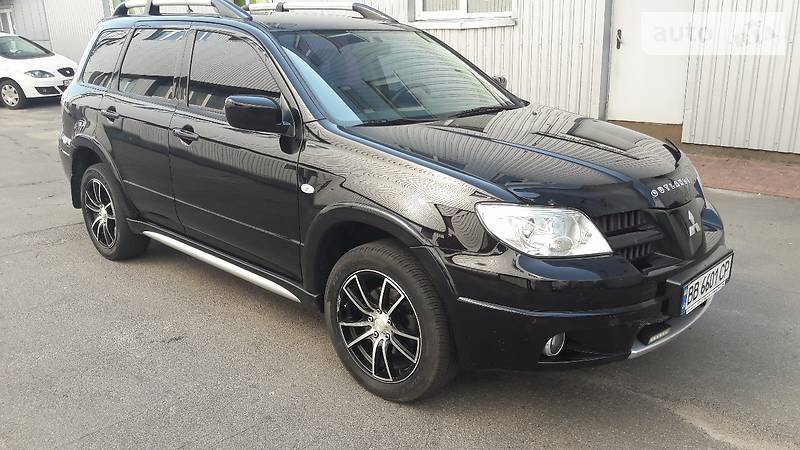 Внедорожник / Кроссовер Mitsubishi Outlander 2008 в Киеве