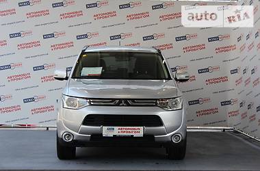 Внедорожник / Кроссовер Mitsubishi Outlander 2012 в Киеве