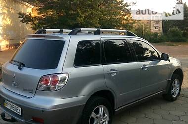 Внедорожник / Кроссовер Mitsubishi Outlander 2003 в Черноморске