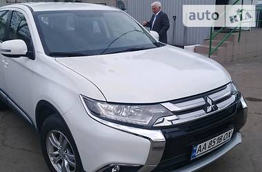 Mitsubishi Outlander 2015