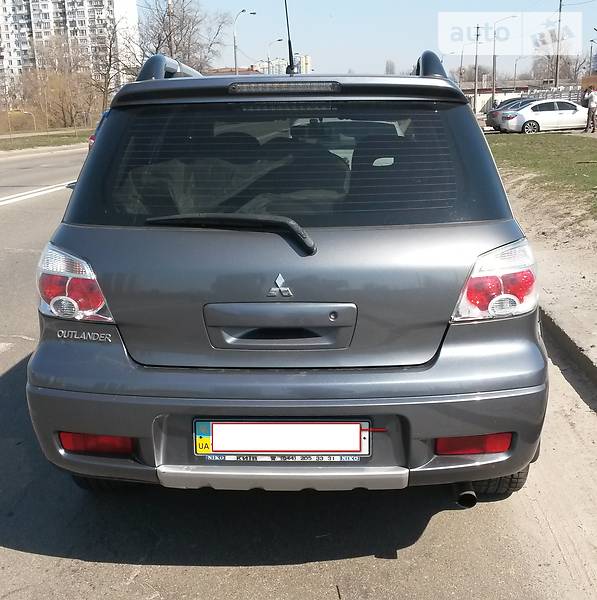 Позашляховик / Кросовер Mitsubishi Outlander 2007 в Києві