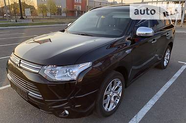 Mitsubishi Outlander 2014