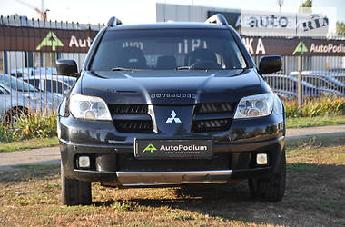 Внедорожник / Кроссовер Mitsubishi Outlander 2006 в Николаеве