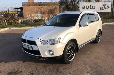 Mitsubishi Outlander 2012