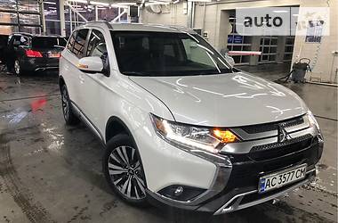 Mitsubishi Outlander 2019