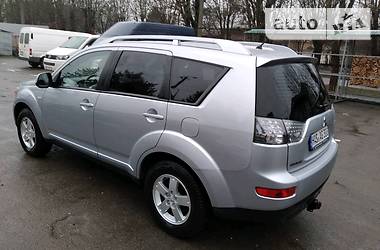 Позашляховик / Кросовер Mitsubishi Outlander 2007 в 