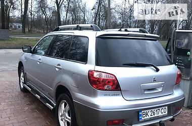 Внедорожник / Кроссовер Mitsubishi Outlander 2005 в Ровно