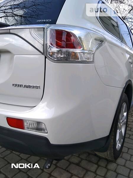 Позашляховик / Кросовер Mitsubishi Outlander 2014 в Вінниці