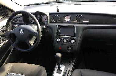 Позашляховик / Кросовер Mitsubishi Outlander 2008 в 