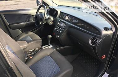 Позашляховик / Кросовер Mitsubishi Outlander 2008 в 