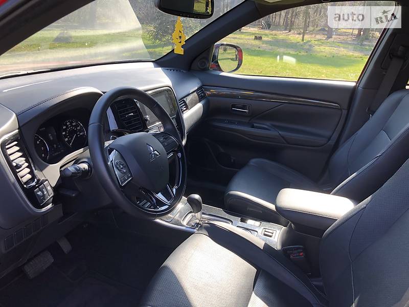 Позашляховик / Кросовер Mitsubishi Outlander 2017 в Києві фото 11 Позашляховик / Кросовер Mitsubishi Outlander 2017 в Києві