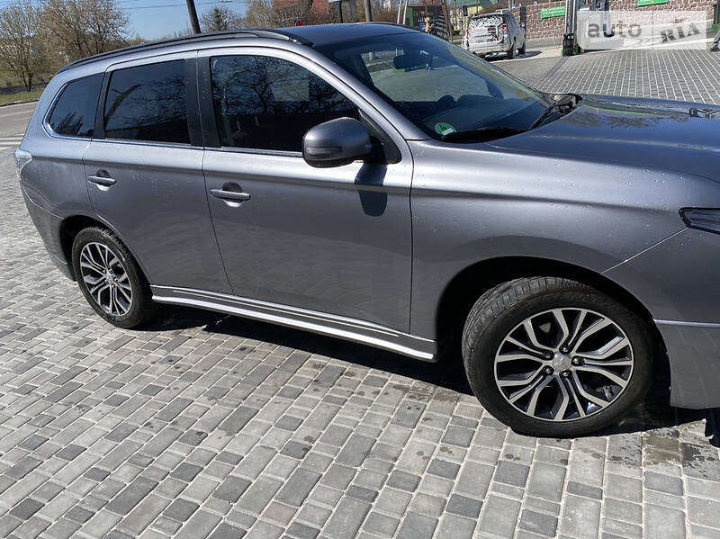 Позашляховик / Кросовер Mitsubishi Outlander 2013 в Кропивницькому