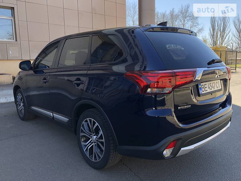 Позашляховик / Кросовер Mitsubishi Outlander 2018 в Вознесенську фото 4 Позашляховик / Кросовер Mitsubishi Outlander 2018 в Вознесенську
