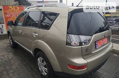 Позашляховик / Кросовер Mitsubishi Outlander 2009 в 