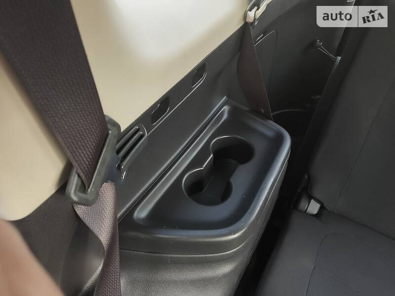 Позашляховик / Кросовер Mitsubishi Outlander 2015 в Новомосковську
