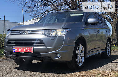 Mitsubishi Outlander 2013