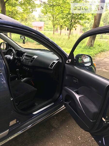 Позашляховик / Кросовер Mitsubishi Outlander 2007 в Калуші