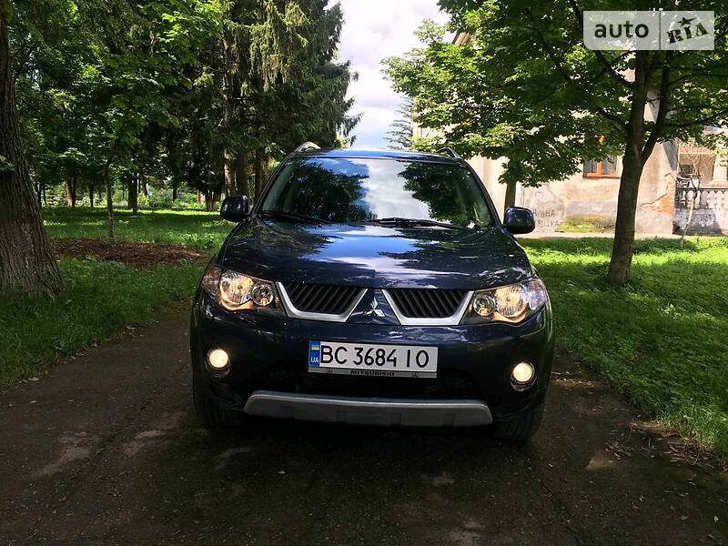Позашляховик / Кросовер Mitsubishi Outlander 2007 в Калуші