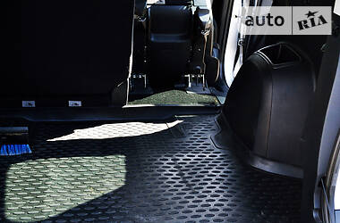 Внедорожник / Кроссовер Mitsubishi Outlander 2010 в 