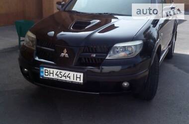 Внедорожник / Кроссовер Mitsubishi Outlander 2005 в Измаиле