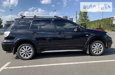 Внедорожник / Кроссовер Mitsubishi Outlander 2007 в Киеве