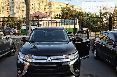 Внедорожник / Кроссовер Mitsubishi Outlander 2015 в Белой Церкви