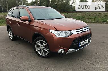 Универсал Mitsubishi Outlander 2014 в Киеве