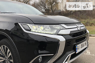 Внедорожник / Кроссовер Mitsubishi Outlander 2018 в Белой Церкви