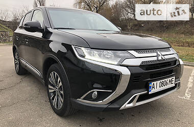 Внедорожник / Кроссовер Mitsubishi Outlander 2018 в Белой Церкви