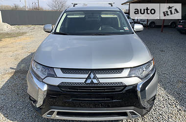 Mitsubishi Outlander 2019