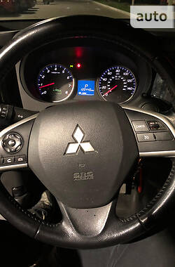 Внедорожник / Кроссовер Mitsubishi Outlander 2014 в Броварах