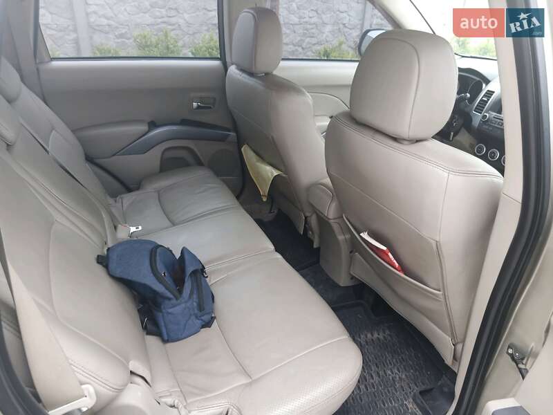 Внедорожник / Кроссовер Mitsubishi Outlander 2007 в Борисполе