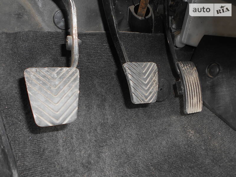 Внедорожник / Кроссовер Mitsubishi Outlander 2005 в Запорожье