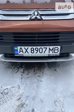 Внедорожник / Кроссовер Mitsubishi Outlander 2014 в Павлограде