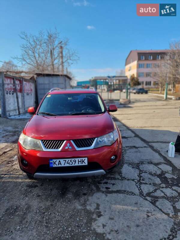 Внедорожник / Кроссовер Mitsubishi Outlander 2008 в Черноморске